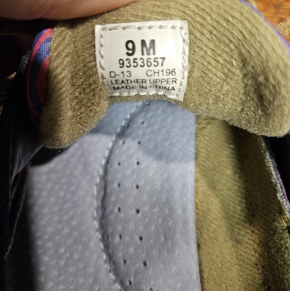 Sperry Navy and Plaid Boat Shoes 9 - Picture 4 of 9